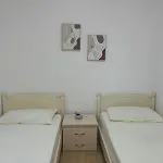 Kurti Πανσιόν