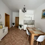 Pensión Kurti
